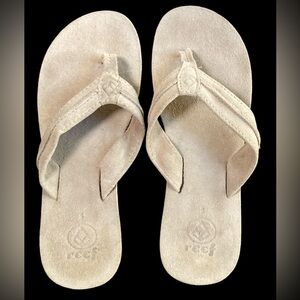 Off White/Tan Suede Reef Sandals Size 9 EUC